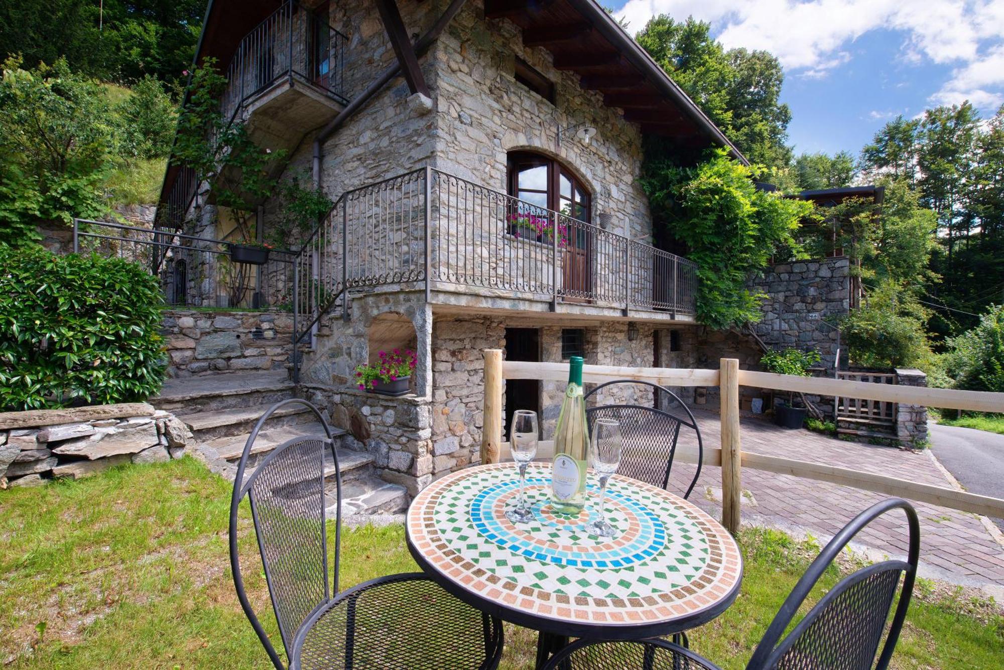 Farmhouse Of Grandfather Chek Villa Bellagio Dış mekan fotoğraf